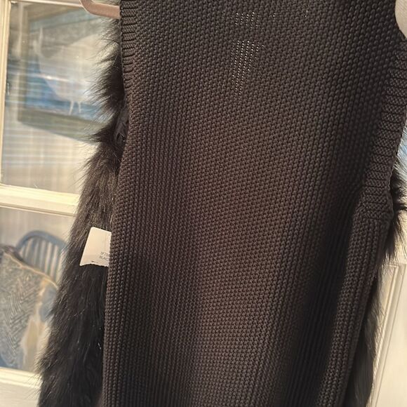 NWT SEBBY COLLECTION - Faux FUR Vest - Picture 5 of 5